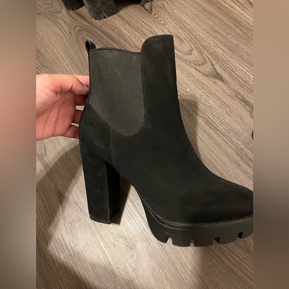 Black booties - Picture 3 of 3